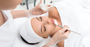 Limpieza facial profesional: El secreto de una piel radiante